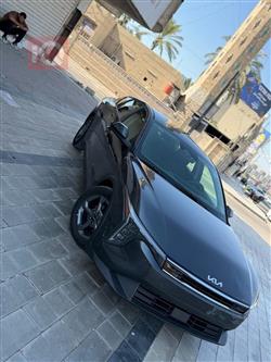 Kia K4